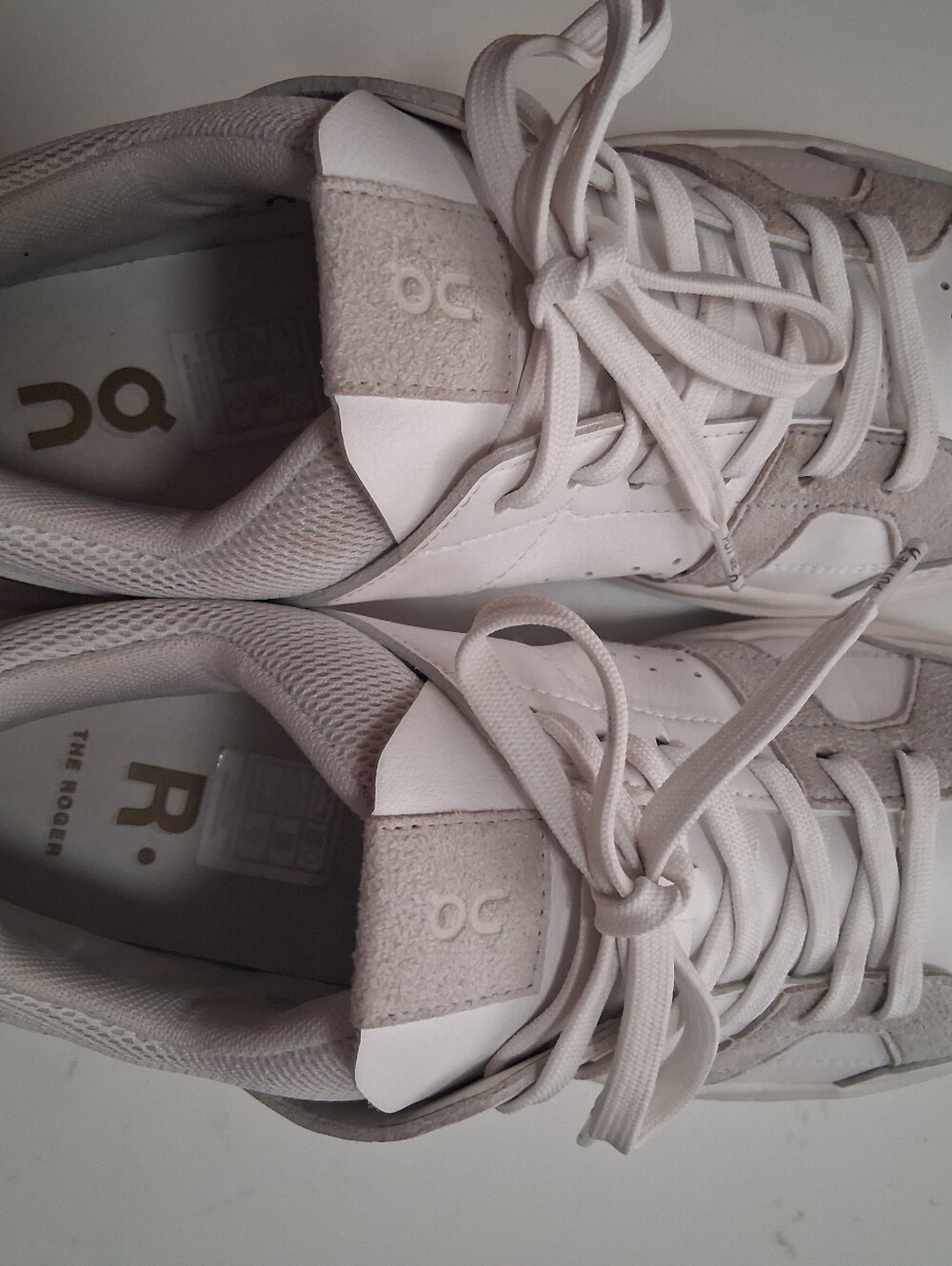 On The Roger Clubhouse White Sand Women's Sneaker * Size: 10.5 - Picture 6 of 8